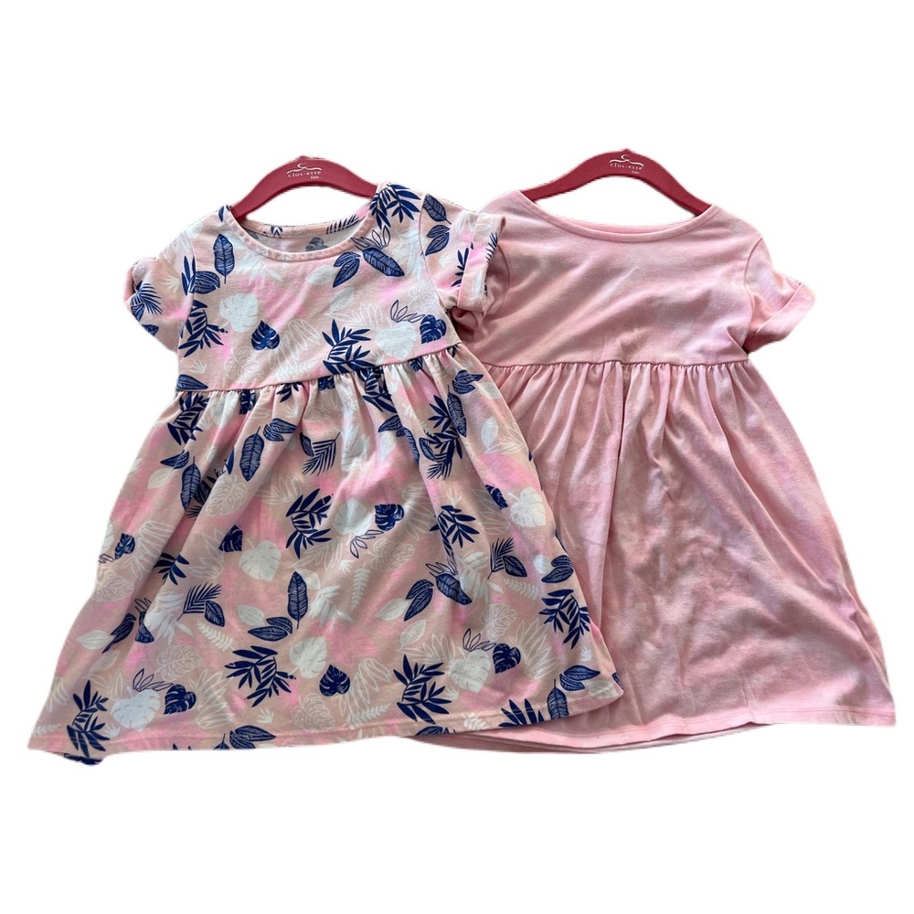2 Tee shirt dresses. Size 4T